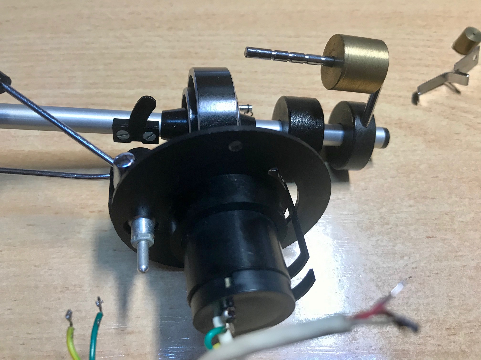 Тонарм винилового проигрывателя Lenco L-450