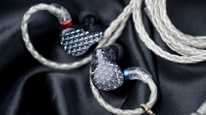 Наушники FiiO FA9