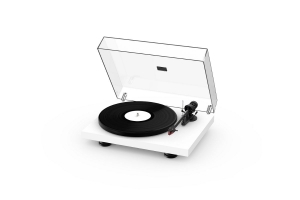 Проигрыватель винила Pro-Ject Debut Carbon EVO (2M Red)